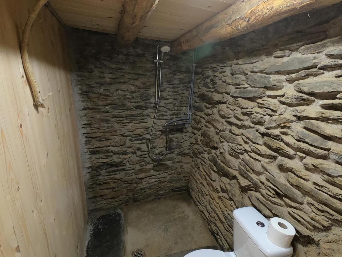 Bordes Pirineu, Costuix Hotel Areu Екстериор снимка
